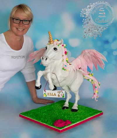 Unicorn & Pegasus  - Cake by Beata Khoo