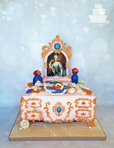 Marie Antoinete Jewelry Box Cake - Cake by Rose Dream Cakes