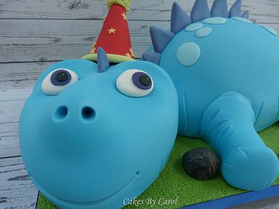 Baby Dinosaur - Cake by Carol