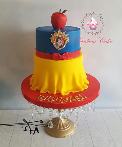 Snow white - Cake by mona ghobara/Bonboni Cake