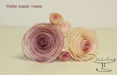 Wafer paper roses - Cake by DelikArte