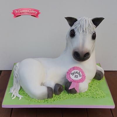 Sasha's Pony - Cake by The Custom Cakery