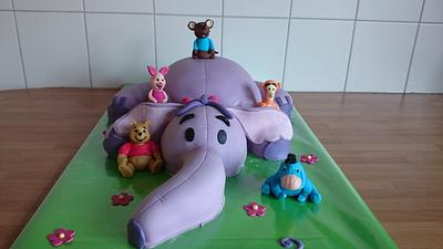 Winnie the Pooh - Heffalump cake - Cake by Miky1983