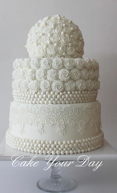 White Roses and Pearls Wedding Cake  - Cake by Cake Your Day (Susana van Welbergen)