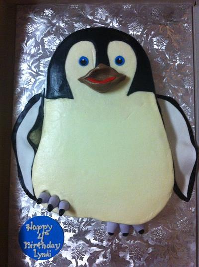 Happy Feet cake - Cake by Rebecca Litterell