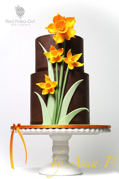 Daffodil cake - Cake by RED POLKA DOT DESIGNS (was GMSSC)