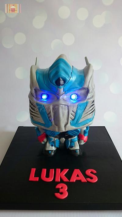 Optimus Prime cake  - Cake by Kokoro Cakes by Kyoko Grussu