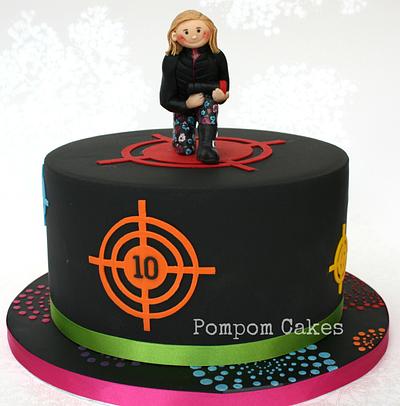 Laser tag - Cake by PompomCakes