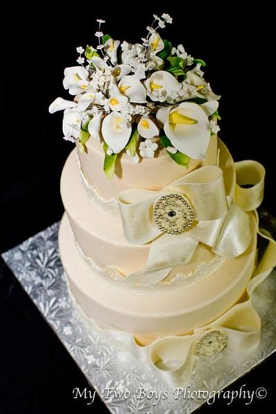 Bows & Calla Lilies  - Cake by Isabella's Creations