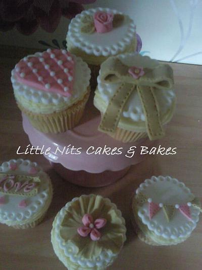 vintage cupcakes - Cake by Anita's Cakes & Bakes