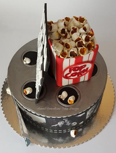 Movie cake - Cake by Sheila Alvarado 