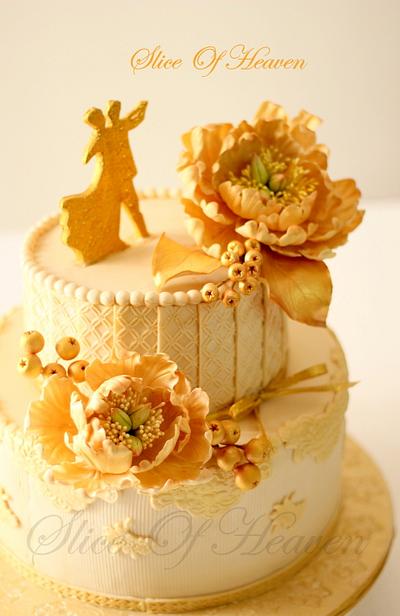 Ivory&Golden Celebrity Wedding Cake - Cake by Slice of Heaven By Geethu