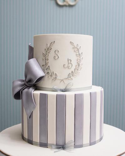 Elegant engagement Cake  - Cake by asli