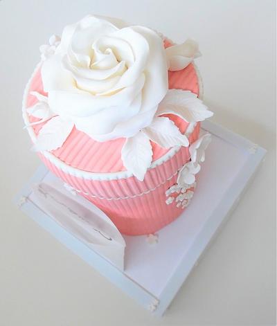 Pink box cake for Valentine's Day - Cake by Clara