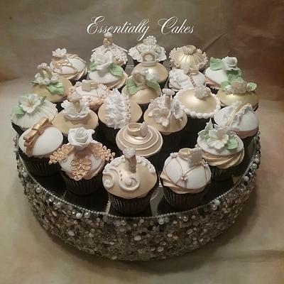 Engagement cupcakes - Cake by Essentially Cakes