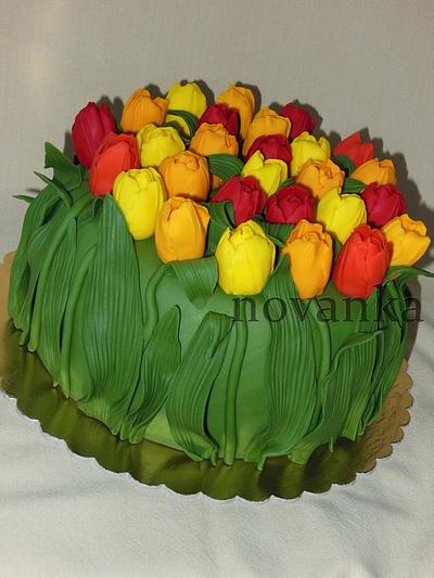 Tulips - Cake by Novanka