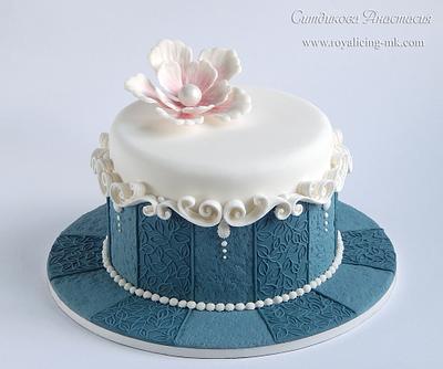 Cold beauty - Cake by Anastasia