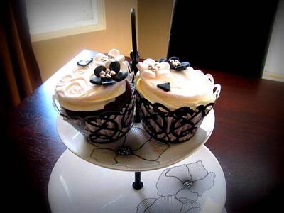 Wedding Cupcakes - Cake by Jennifer Jeffrey