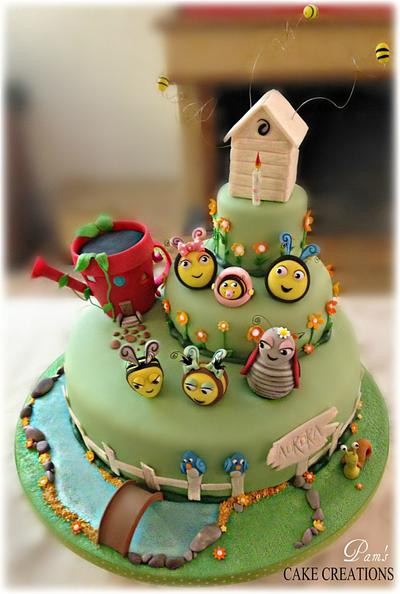 the hive cake - Cake by Pamela Iacobellis