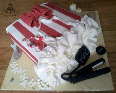 Gift bag birthday - Cake by Debbie Vaughan