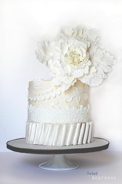 White Giant Peony, Ivory Cake - Cake by sweetBO&FRANK