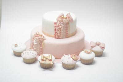 Peach love  - Cake by Reema siraj