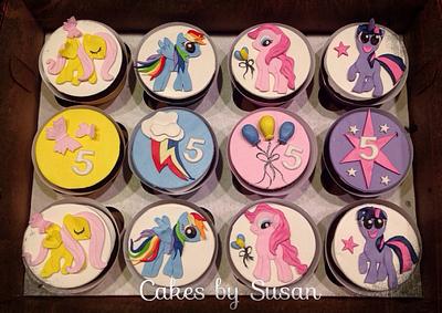 My little pony cupcakes - Cake by Skmaestas