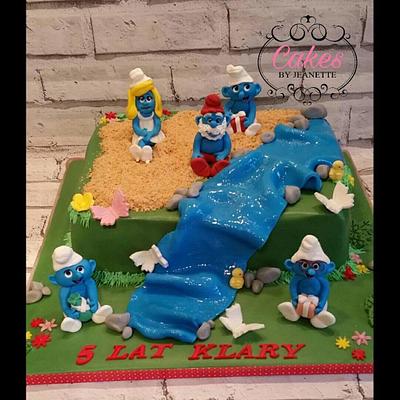Smurfs cake  - Cake by Zaneta Wasilewska