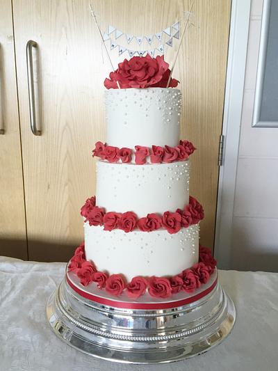 Red Roses and Pearls Wedding Cake - Cake by Claire Lawrence