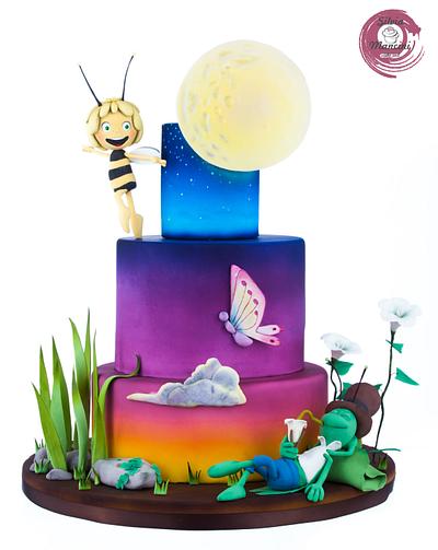 MAYA  THE  BEE  AT DUSK CAke - Cake by Silvia Mancini Cake Art