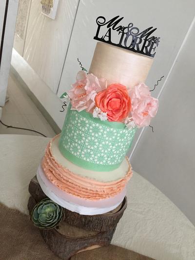 First Wedding cake - Cake by Littlestbakeshop