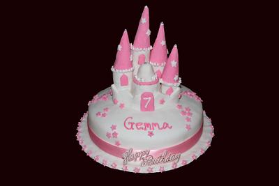Girl's castle cake. - Cake by Roberta