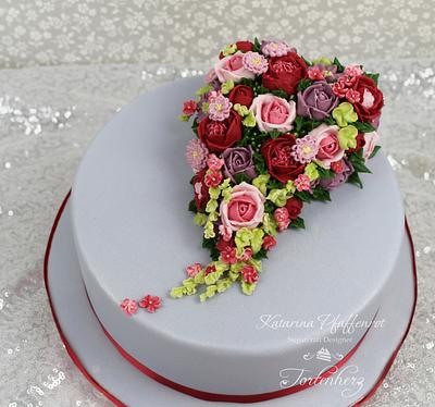 Love in bloom - Cake by Tortenherz