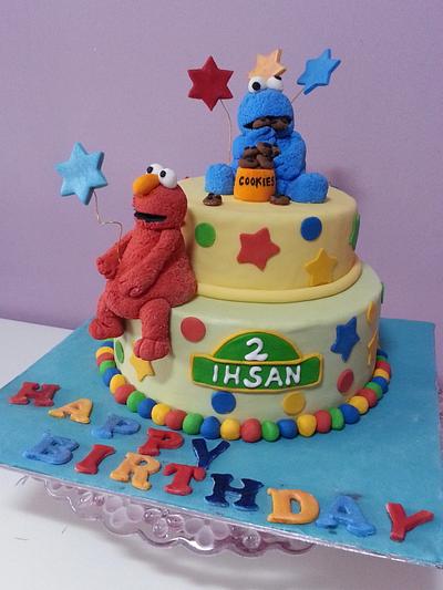 Elmo & Cookie Monster - Cake by mybakehouse