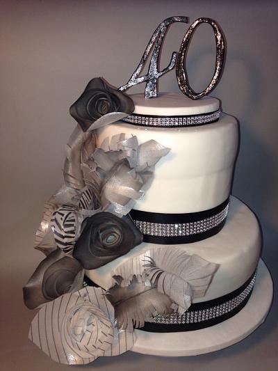 40th birthday cake  - Cake by Tamara Pescarollo - Sugar HeArt