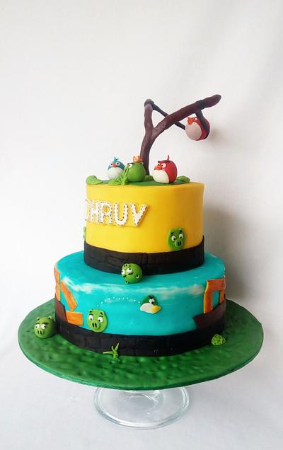 Angry birds - Cake by Minna Abraham