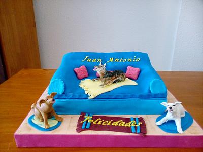 DOGS ON COUCHE CAKE - Cake by Camelia