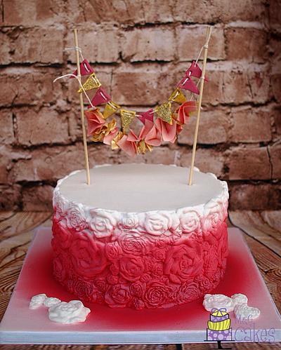 Pink and glitter - Cake by M&G Cakes