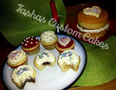 Valentines 2015 - Cake by Tasha's Custom Cakes
