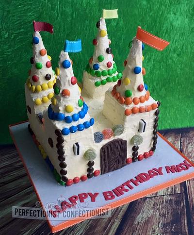 Max - Party on a cake Castle Cake - Cake by Niamh Geraghty, Perfectionist Confectionist