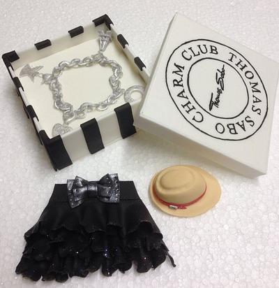 Fashion Themed Edible Cake Toppers - Cake by EzTopperz by Jessica