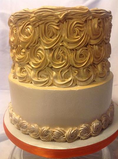 Pearl to Gold Rosette cake - Cake by GABRIELA AGUILAR