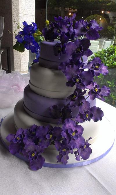 Wedding Cake... - Cake by Your Cake - Bolos decorados by Marta Matos