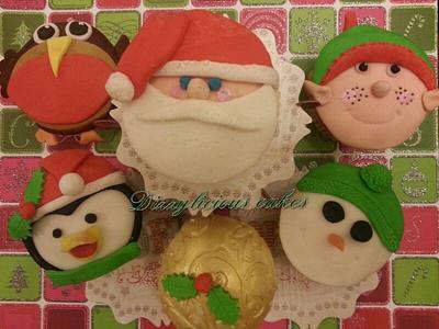 christmas cupcakes - Cake by Dizzylicious