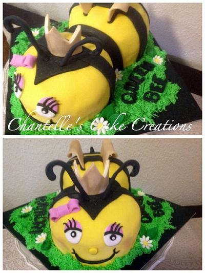 Queen Bee - Cake by Chantelle's Cake Creations