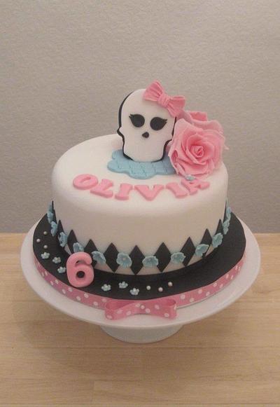 Monster High - Cake by The Buttercream Pantry