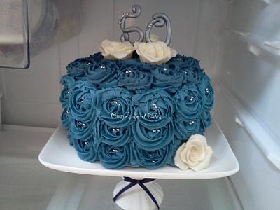 Rose swirl cake - Cake by Jenifer Crespo-Martinez 