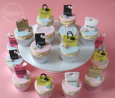Shopping bag cupcakes - Cake by Amanda’s Little Cake Boutique