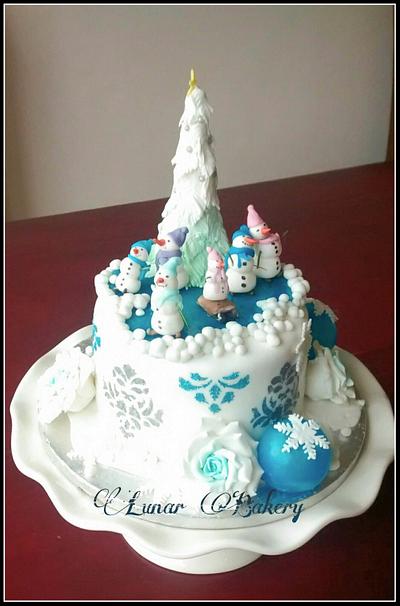 Iceskating snowmen - Cake by Lunar Bakery