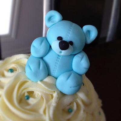 Baby boy Giant Cupcake - Cake by cjsweettreats